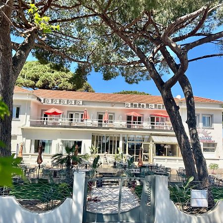 הייר Logis Hotel Restaurant Le Kalliste מראה חיצוני תמונה