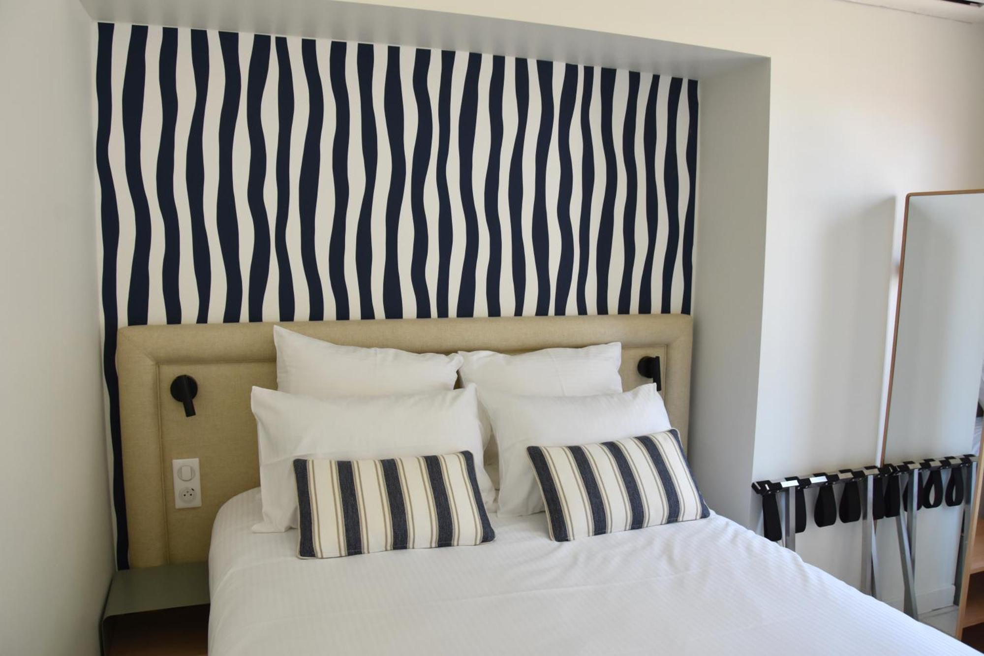 הייר Logis Hotel Restaurant Le Kalliste מראה חיצוני תמונה