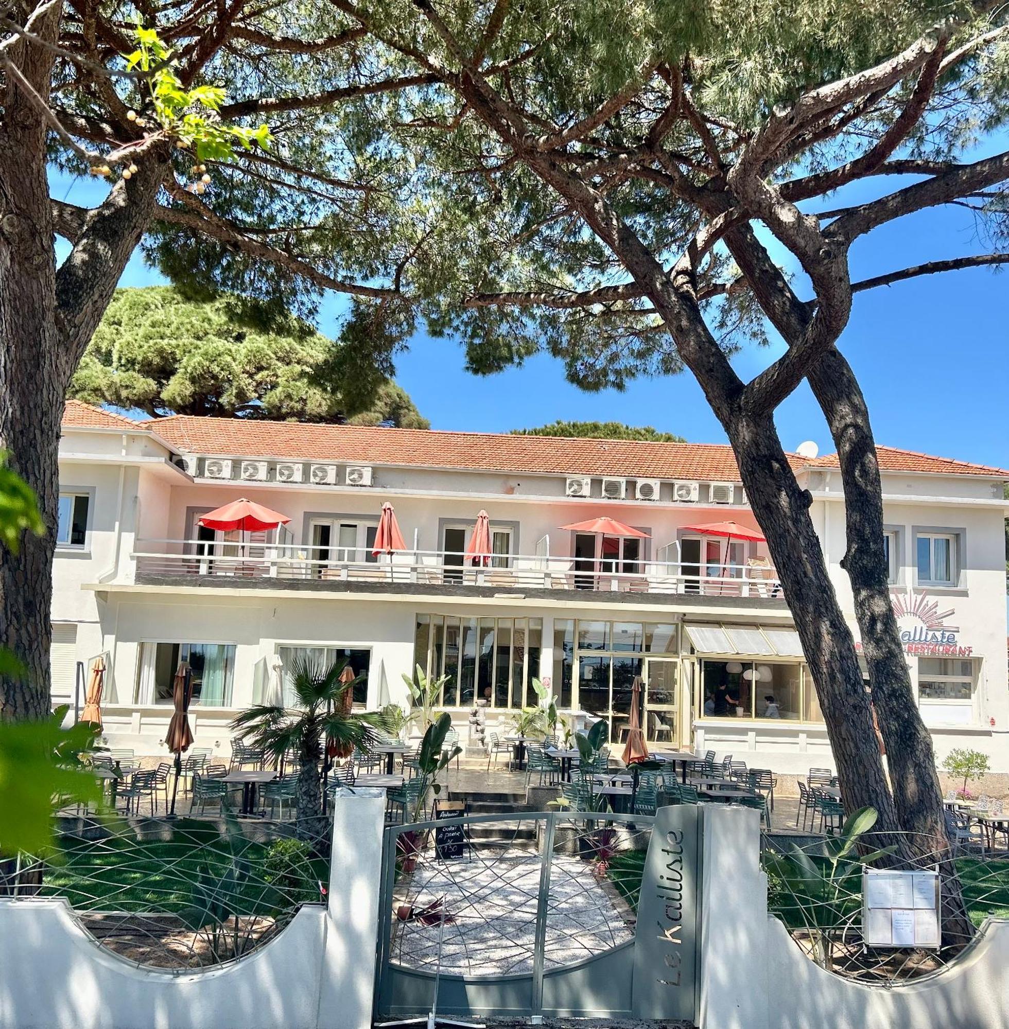 הייר Logis Hotel Restaurant Le Kalliste מראה חיצוני תמונה