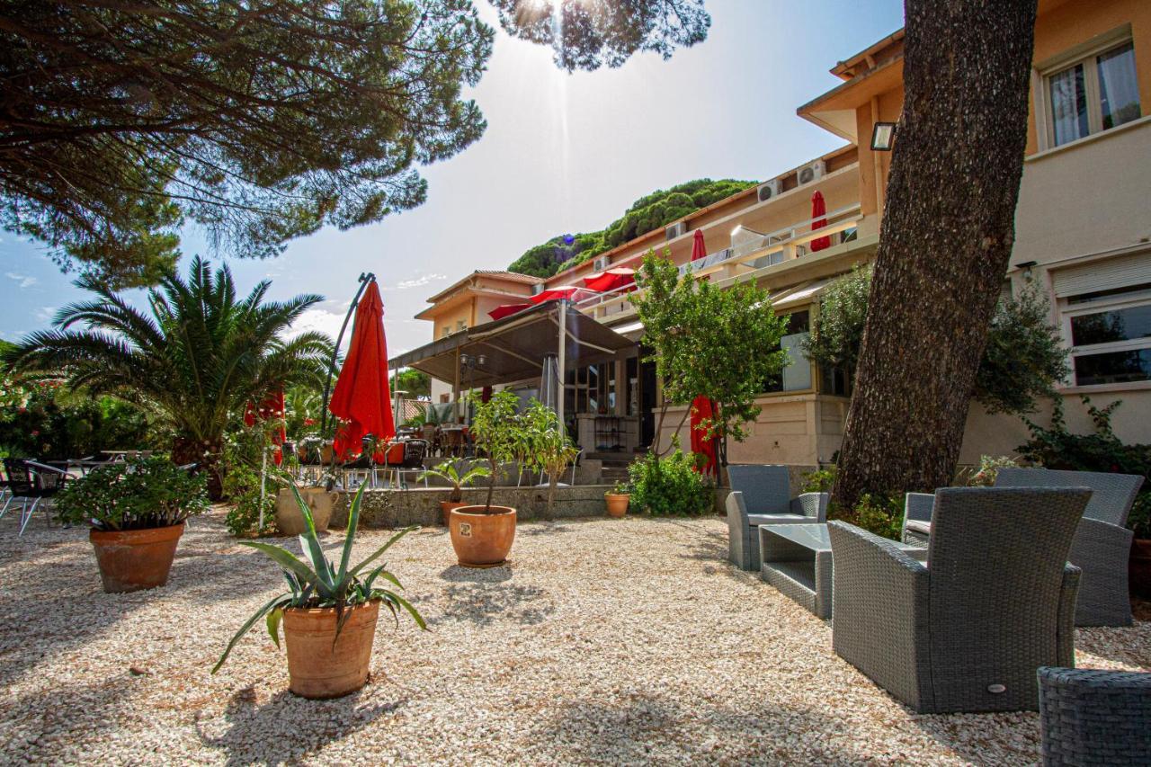 הייר Logis Hotel Restaurant Le Kalliste מראה חיצוני תמונה
